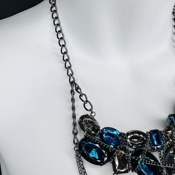 GLAMOROUS Gothic Dramatic Necklace Gun Metal Glass Acrylic Dangling Chains - Picture 7 of 13